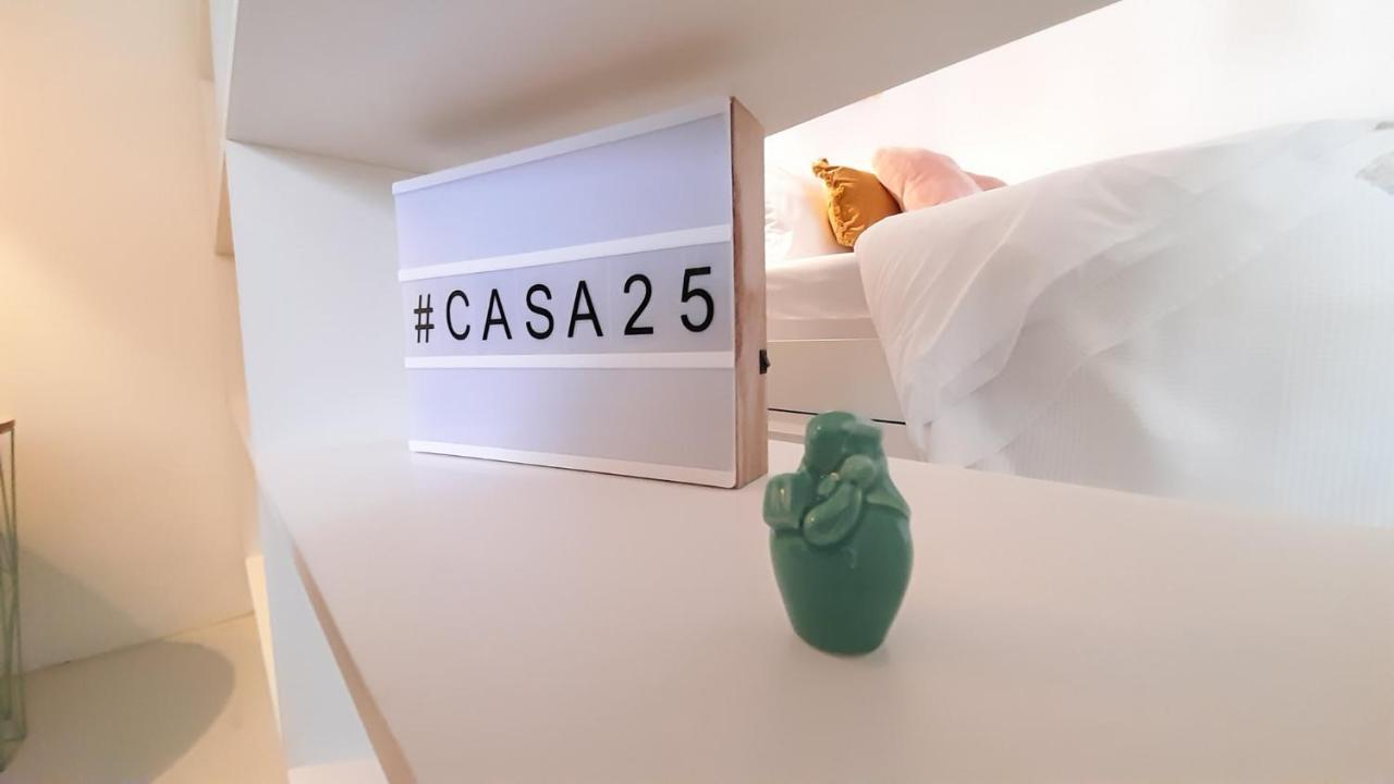 Casa Vinte & Cinco Alojamento Local بنيا جارسيا المظهر الخارجي الصورة